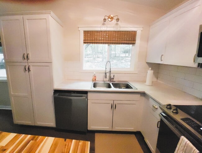 Photo - 291 Tall Oaks Rd