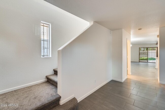 Photo - 8337 W Hughes Dr