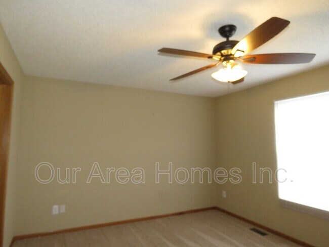 Photo - 2880 Clover Ridge Dr