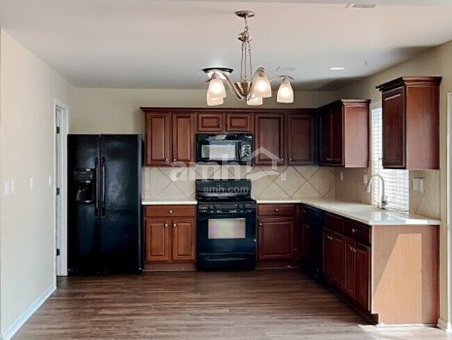 Photo - 15662 E 98th Pl