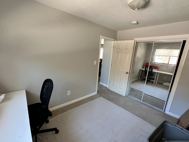 Photo - Available December! Cosy duplex in Potter ...