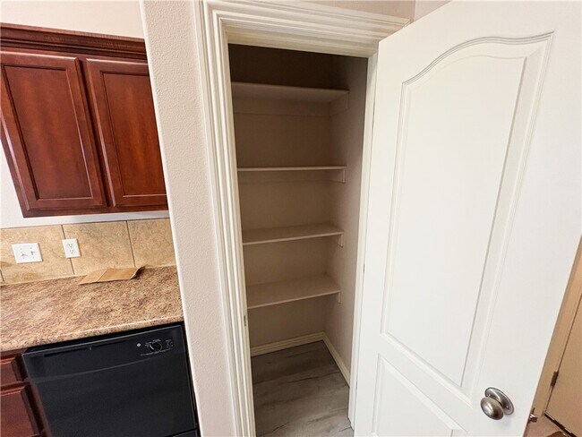 Photo - 1284 N Cannondale Dr