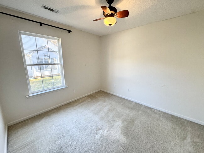 Photo - The perfect 3 bed, 2 bath home located in ...