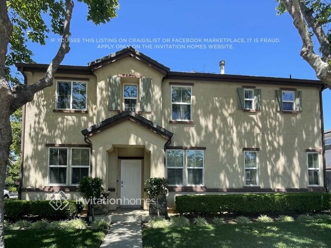 Photo - 1100 Cunningham St House