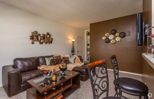 2BR, 2BA - 1039SF Living Room