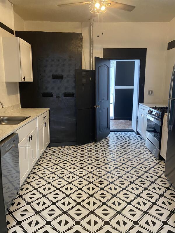 Building Photo - 91 W Simpson St