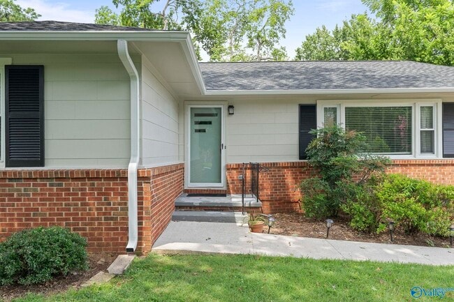 Photo - 1508 Owens Dr SE