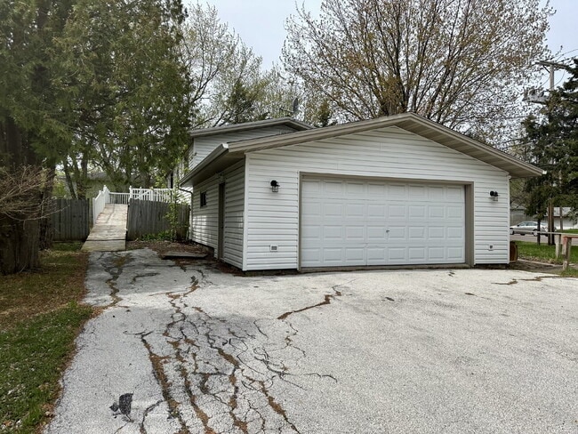 Photo - You've found it. This spacious 4-bedroom, 2-bathroom gem in Duluth's Kenwood neighborhood has a l...