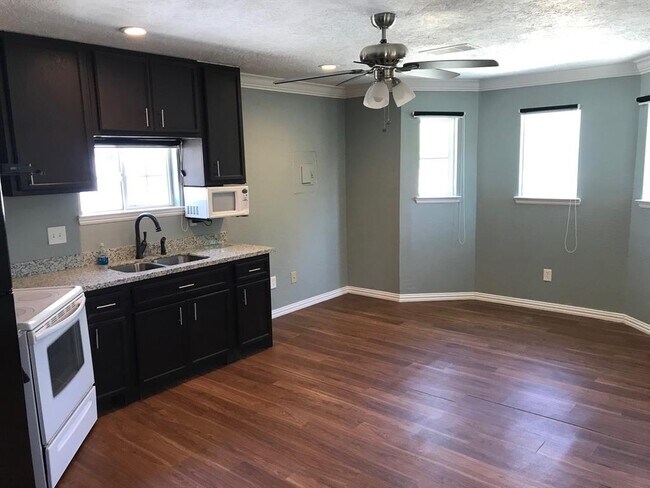 Photo - 6518 Colony Ln