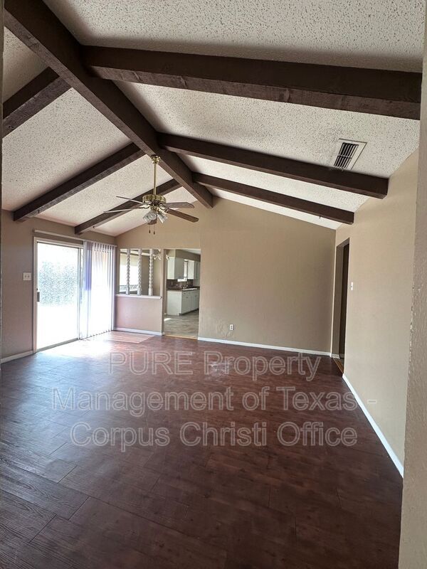 Photo - 421 Antares Dr