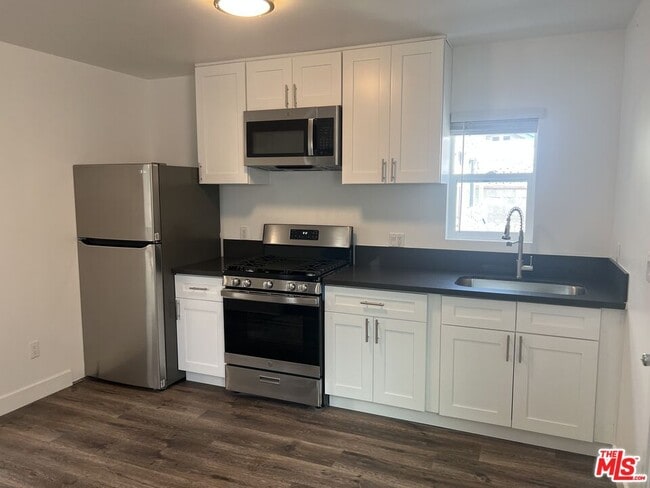 Photo - 228 E Ave 42