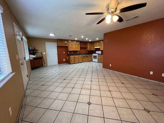 Photo - 1417 Hall Ave