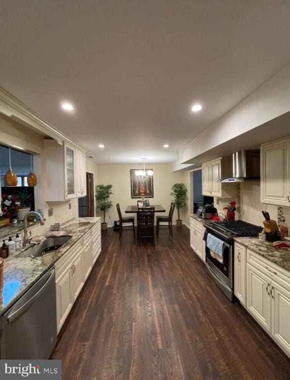 Photo - 2019 Chatham Dr