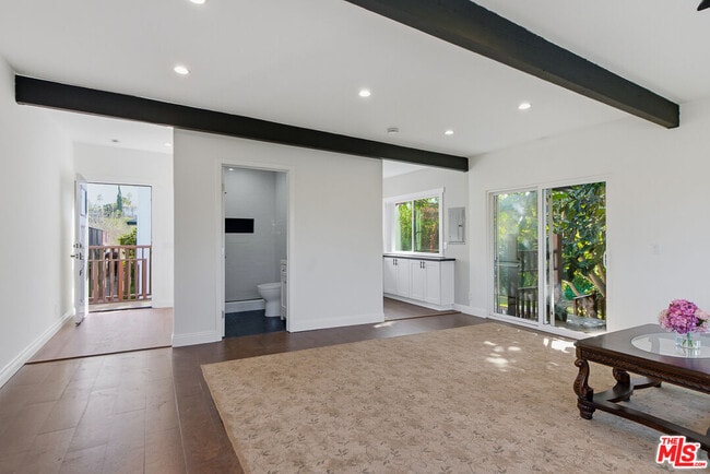 Photo - 1301 Angelus Ave