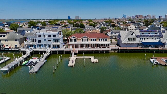 Photo - 802 N Harvard Ave