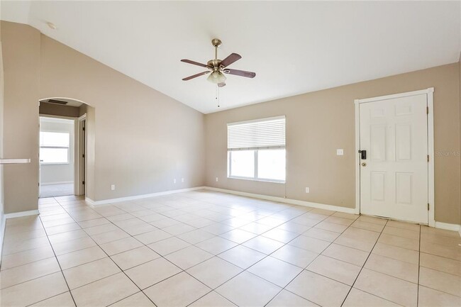 Photo - 713 Willow Run St