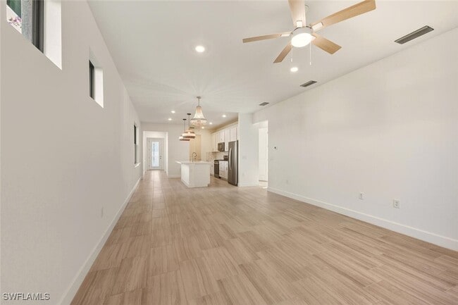 Building Photo - 1873 Amador Ct