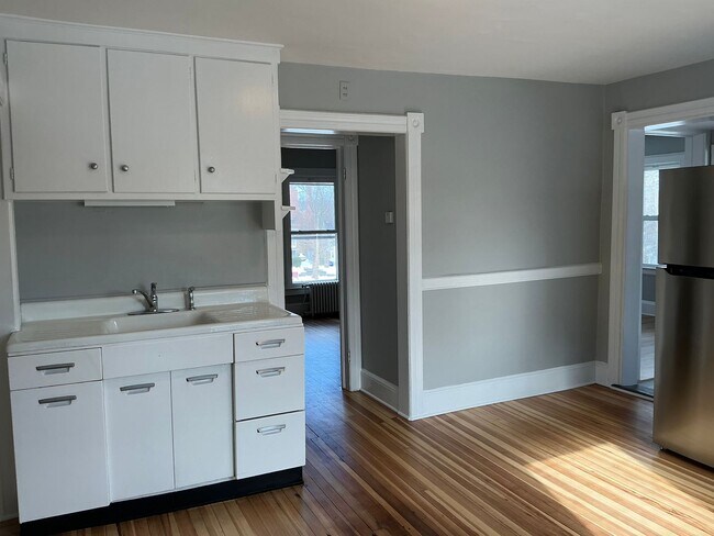 Photo - 160 S Main St Unit 2nd Floor Rear