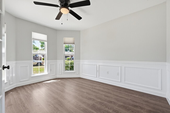 Photo - 176 Wright Cir