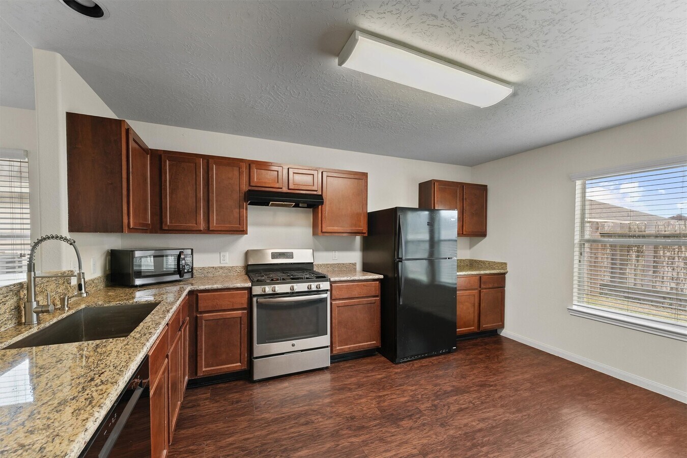Photo - 2611 Verano Dr