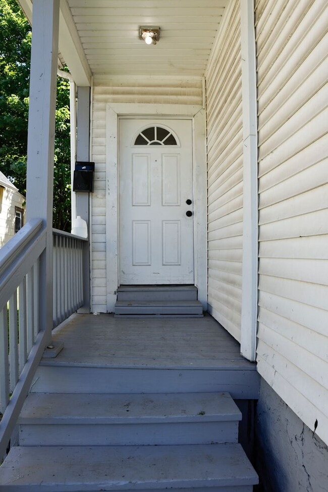 Photo - 257 Alphonse St Unidad Front