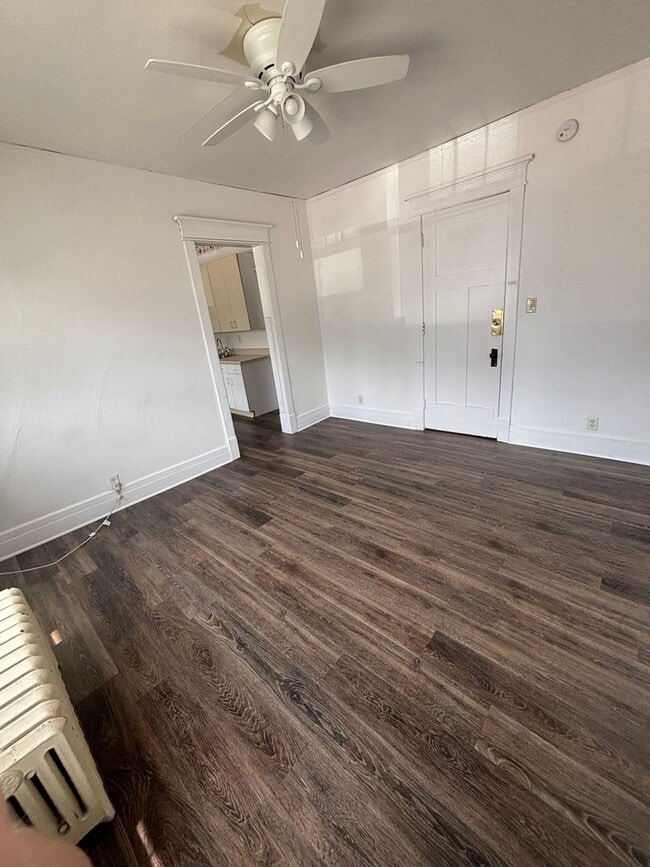 Olive St 2221