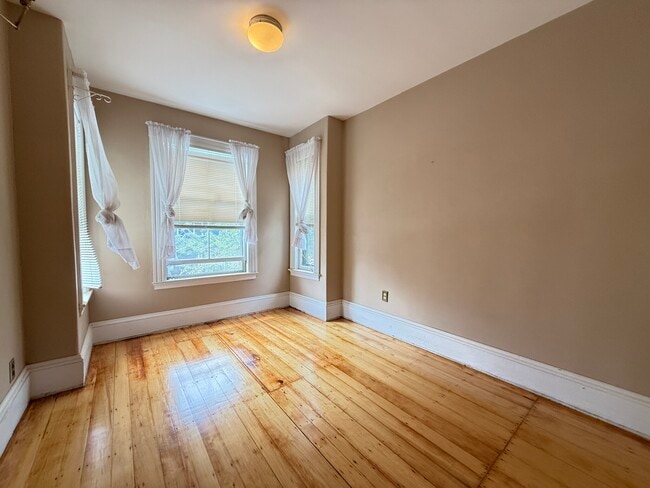 Photo - 57 Rindge Ave Apartment Unit 1