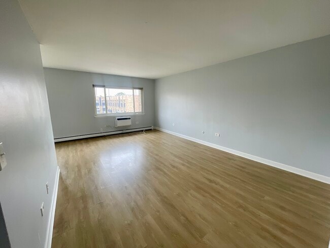 8635 W Foster Ave Unit 3b