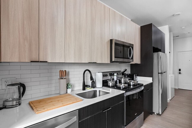 Photo - 421 N Pennsylvania St Unit ID1312606P