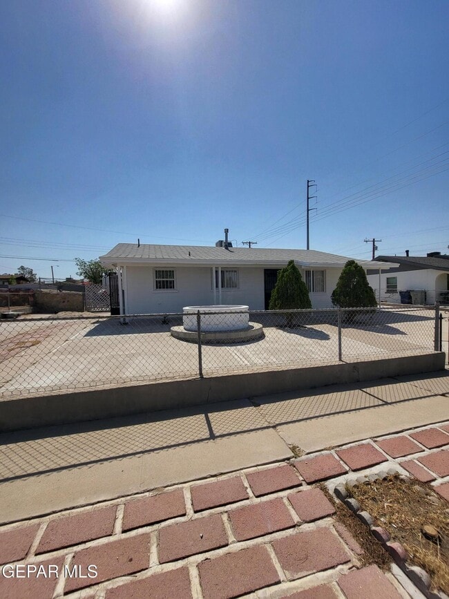 Building Photo - 1102 Cuba Dr Rental