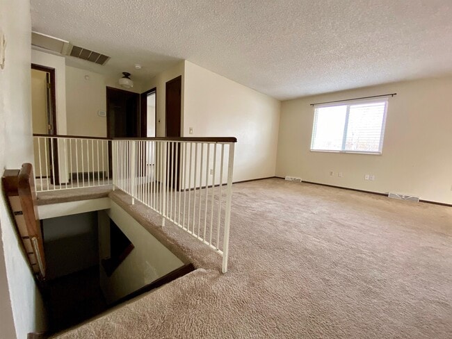 Photo - 10860 Utica Ct