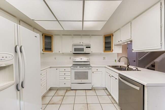 Photo - Stylish Townhome with Loft, Fireplace & Ga...
