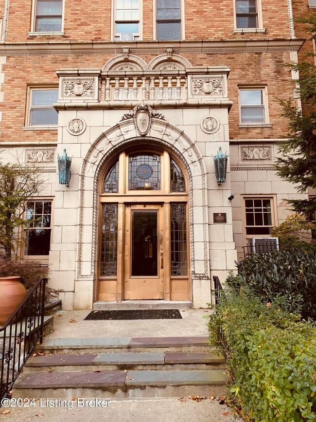 Building Photo - 2140 Bonnycastle Ave Unit APT 9D