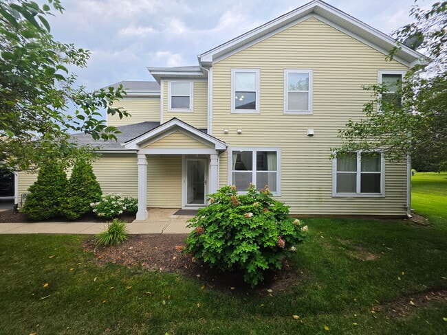 Building Photo - 1424 Prescott Dr
