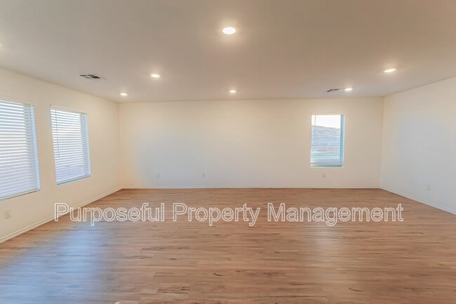 Photo - 9217 SW 20th St