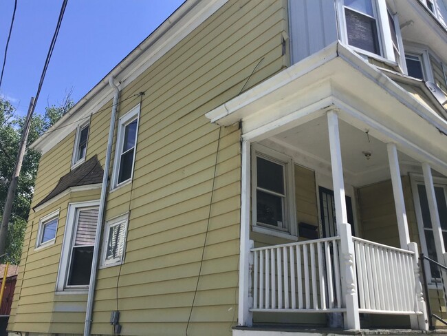 Photo - 4 bedroom 2 bathroom single family home