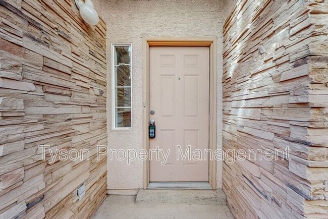 Photo - 10932 Hanalei Ave NE