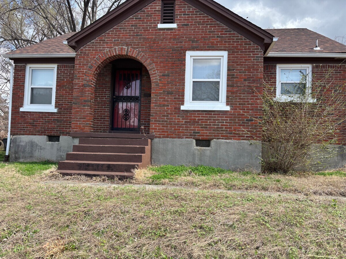 Photo - 1800 McMillan St