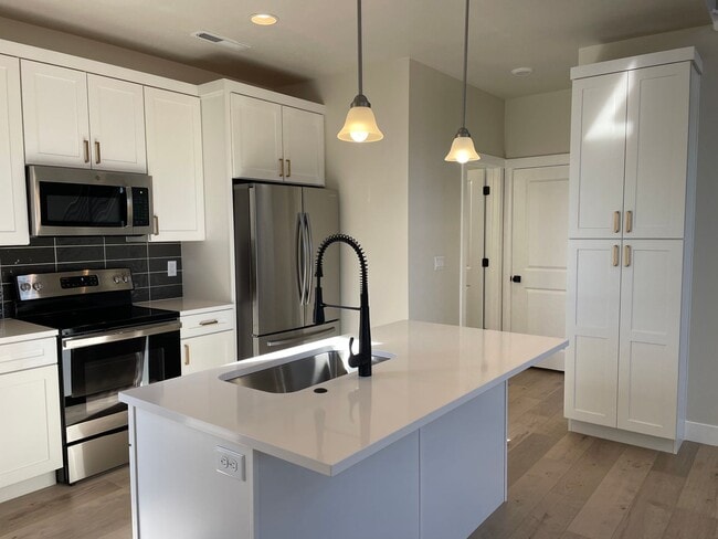 Photo - Home in Desert Color!