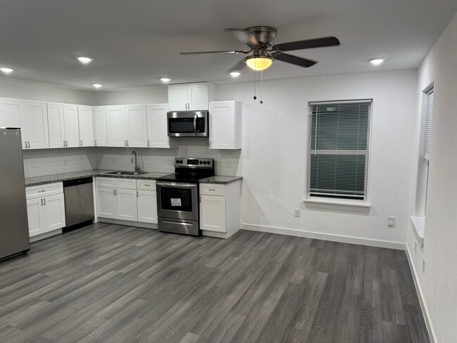 Building Photo - 9403 Madera Rd