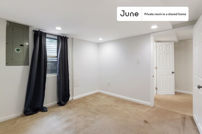 Photo - Room in Shared 5 bed/2 bath home Unit BE