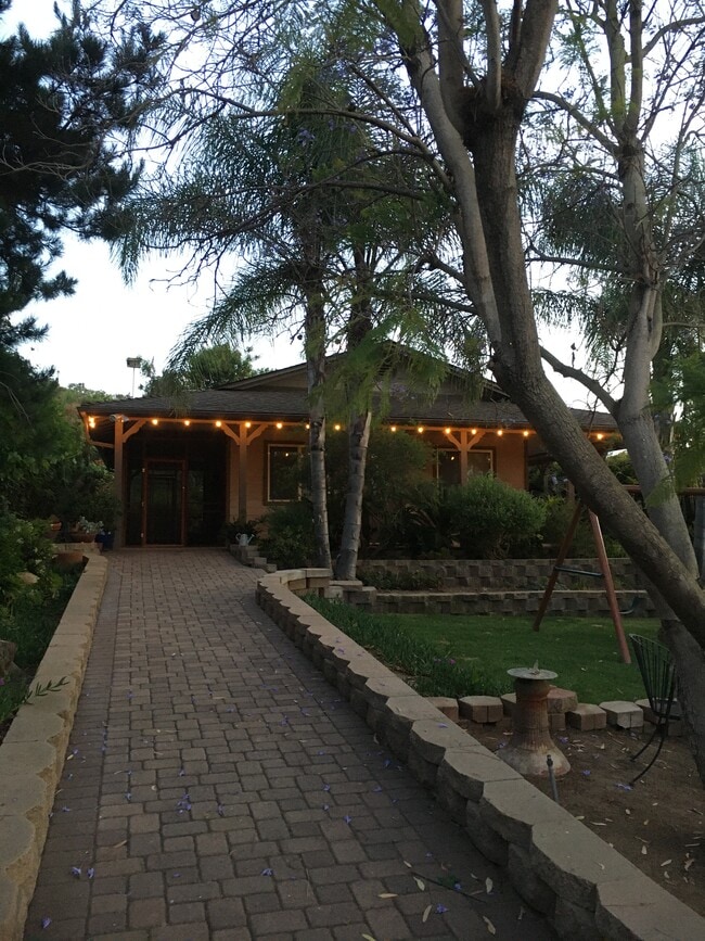 Photo - 12743 Larchmont St