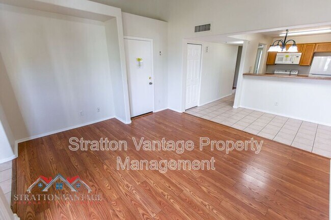 Photo - 3716 E University Dr