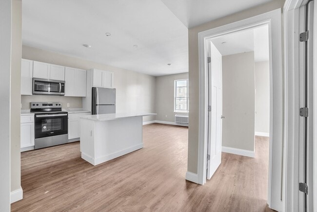 Building Photo - 127 Centre St Unit 501