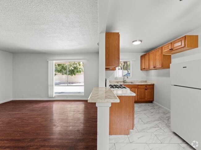 Building Photo - 4533 Pickford St Rental