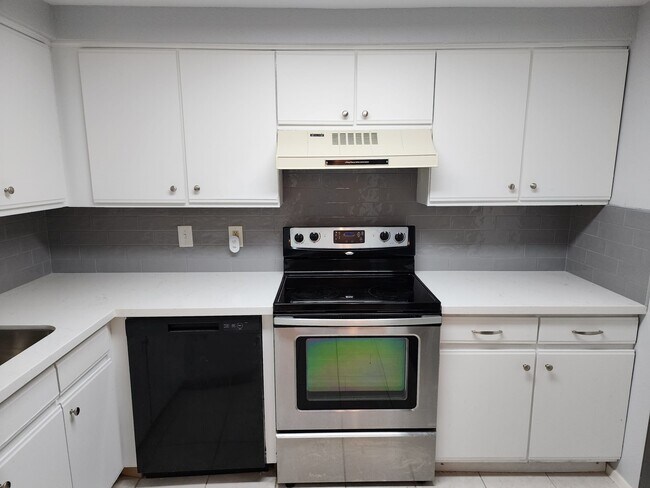 Photo - 11710 Southlake Dr Unit 6