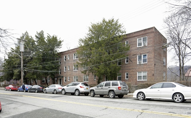 Building Photo - 41 Sunnyside Dr Unit 41-A