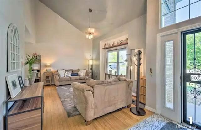 Photo - 5149 W 69th Pl