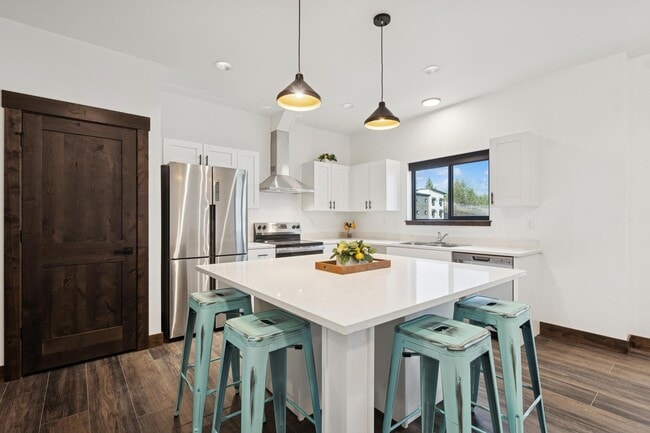 Photo - 1840 Baker Ave Unit 301