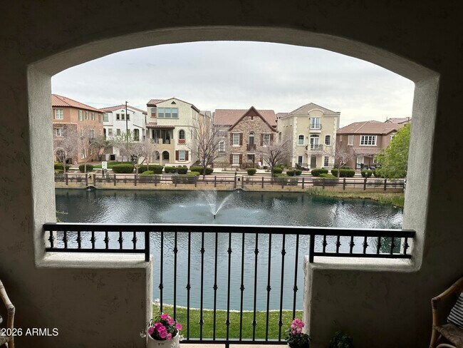 Building Photo - 1663 E Hampton Ln